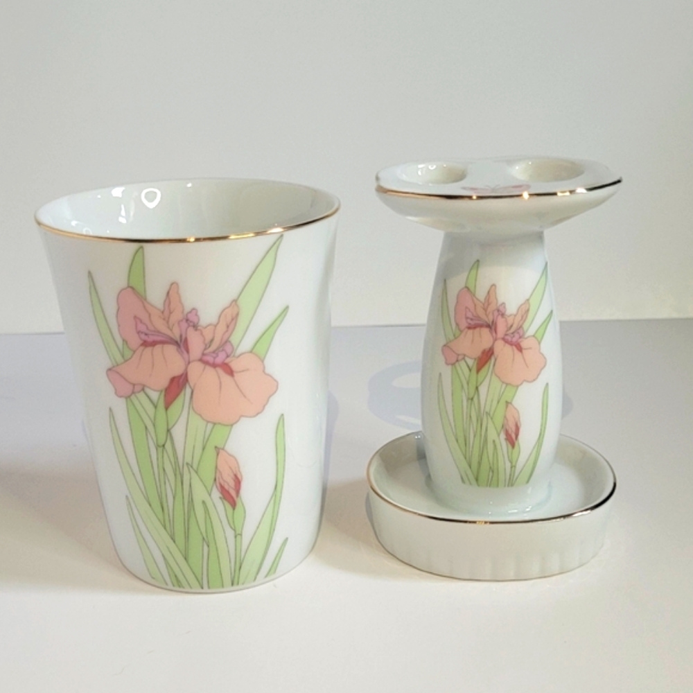 Fuji Japan Vintage Porcelain Floral Toothbrush Holder and Tumbler Set Excellent